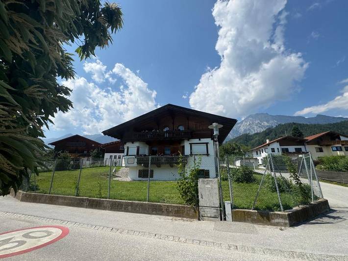 Ferienwohnung für 5 Personen, mit Balkon und Ausblick, kinderfreundlich