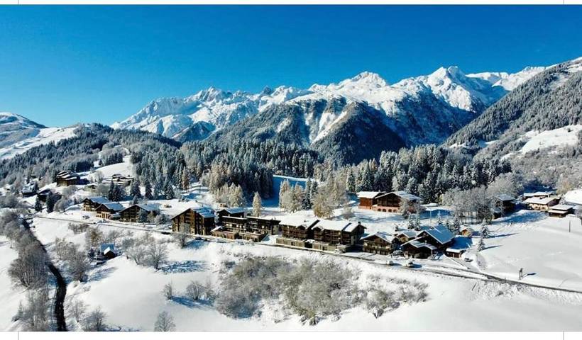Gîte pour 8 personnes, avec terrasse et vue dans Office de Tourisme de Doucy Combelouvière - 4