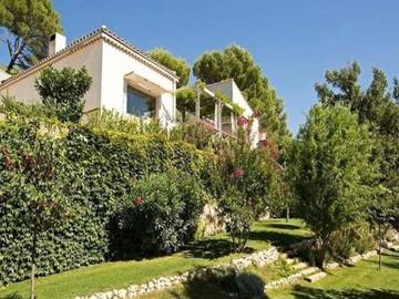 Location De Vacances pour 14 Personnes dans Rognes, Région d'Aix-en-Provence, Photo 1