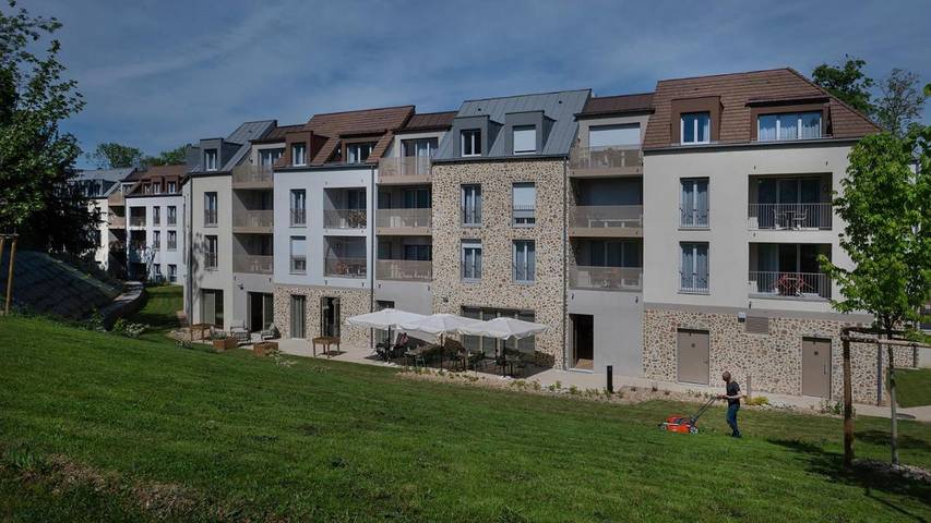 Location de vacances pour 3 personnes, avec jardin et jacuzzi ainsi que sauna et piscine à Dreux - 3