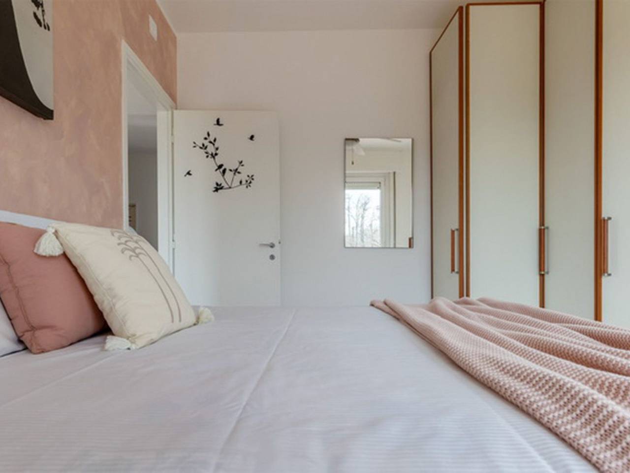 Ganze Wohnung, "Casa Martina' Wohnung mit Seeblick in Comune di Castelletto Sopra Ticino, Novara Provinz