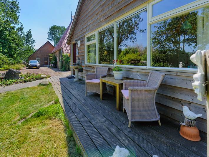 Bauernhaus nahe De Leijen Fluss in Nationalpark De Alde Feanen