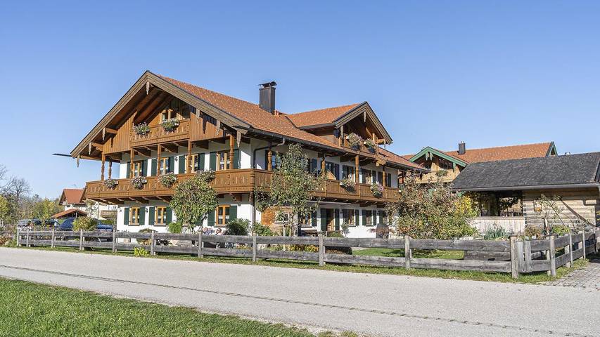 Ferienwohnung für 4 Personen, mit Garten und Balkon sowie Sauna in Lenggries