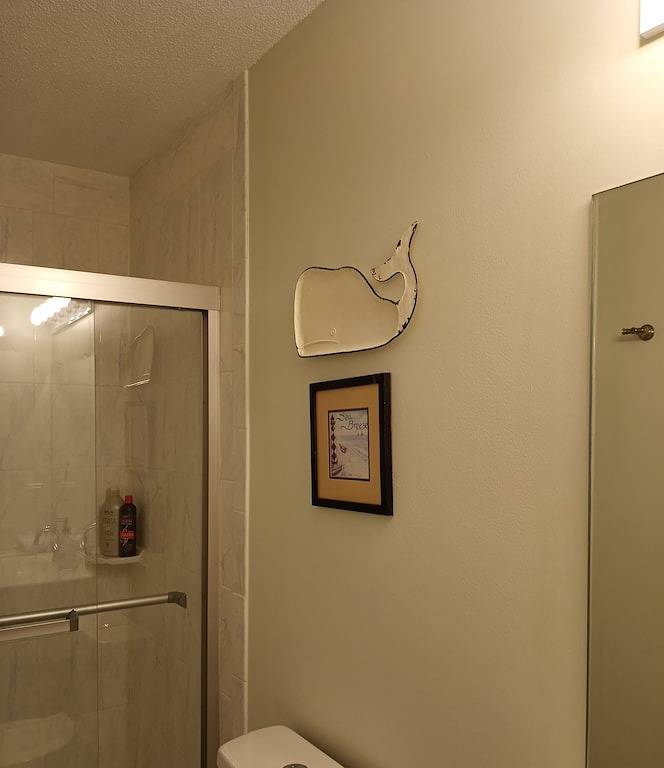 Great Location! Very Close to Une, Kbpt, Oob, Biddeford Pool, Sleeps 6 in Biddeford, York County