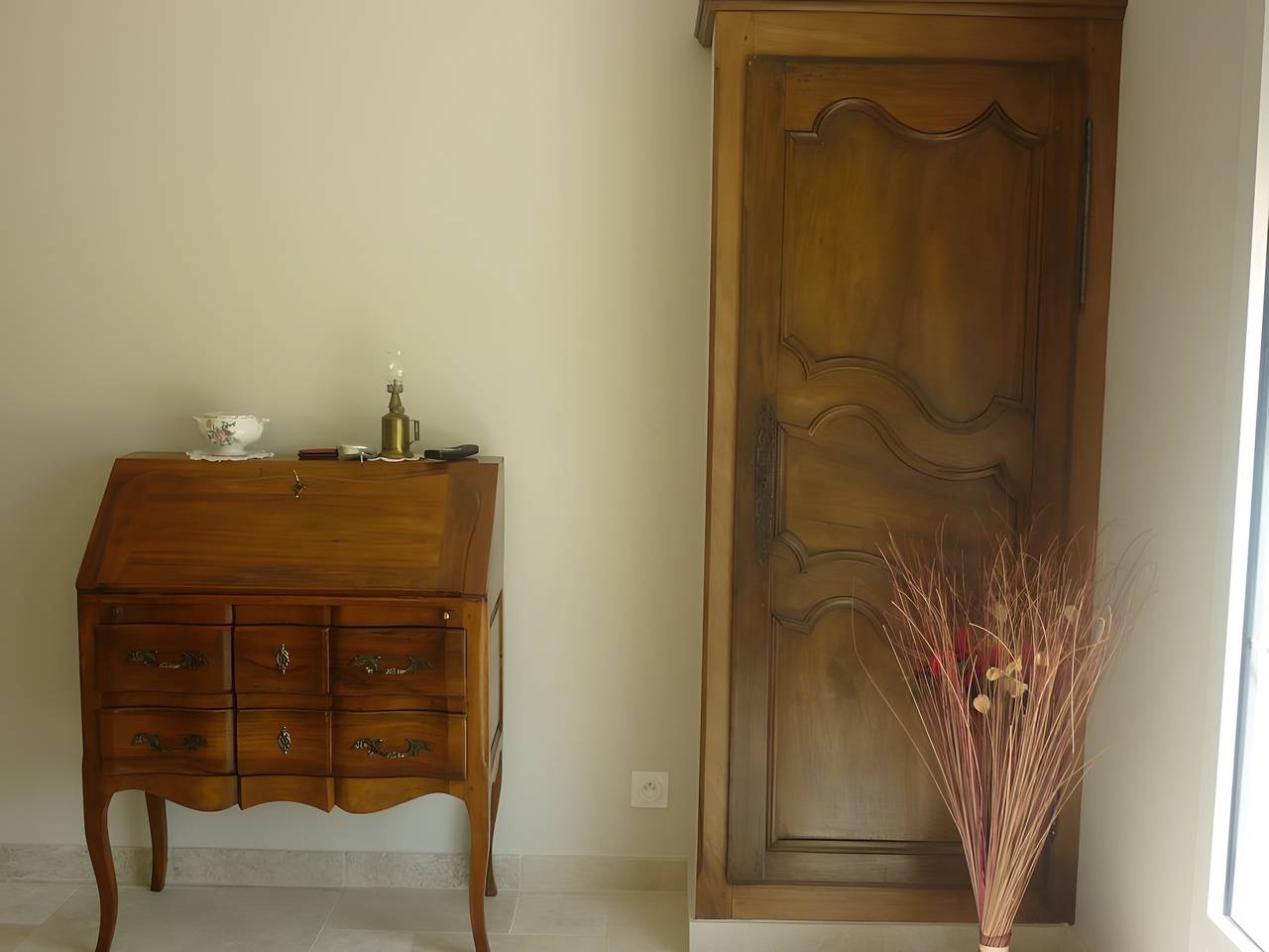 Chambre « Frédéric Mistral », La Bastide des Mereuilles avec terrasse privée, Wi-Fi et climatisation in Orange, Vaucluse
