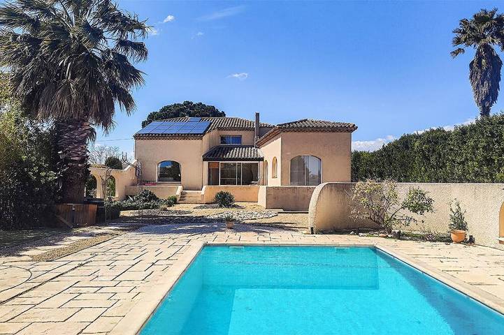 Location de vacances pour 8 personnes à Montady
