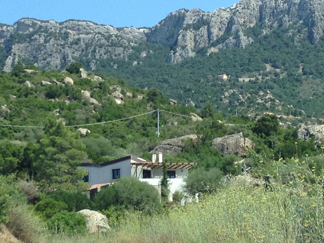 Appartamento intero, Appartamento 'Holiday Flat For Nature Lovers' con Vista Montagna, Terrazza Privata e Wi-Fi in Dorgali, Golfo di Orosei