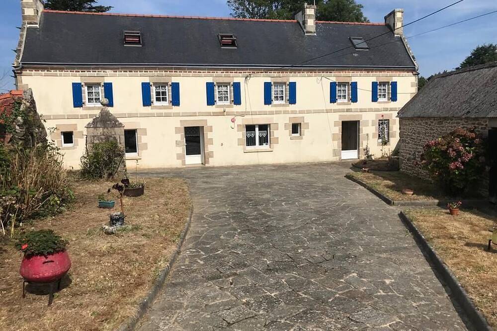 Ancienne Ferme in Pointe du Raz, Cléden-Cap-Sizun