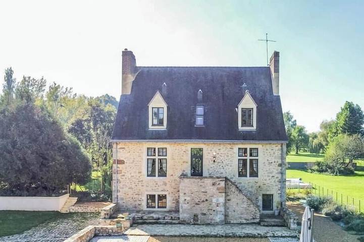 Location de vacances pour 18 personnes, avec Balcon et Piscine à Coulaines - 4