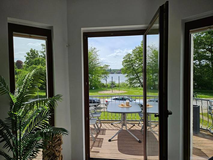 Ferienwohnung für 4 Personen, mit Ausblick und Seeblick sowie Garten, kinderfreundlich in Mirow - 3