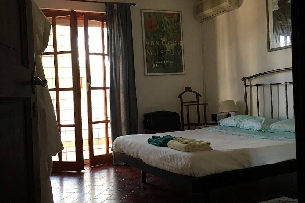 Townhouse in a seaside residence in Fondi, Pontinische Ebene