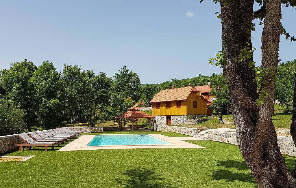 Eko Selo Krš by Villas Guide in Condado de Lika-Senj