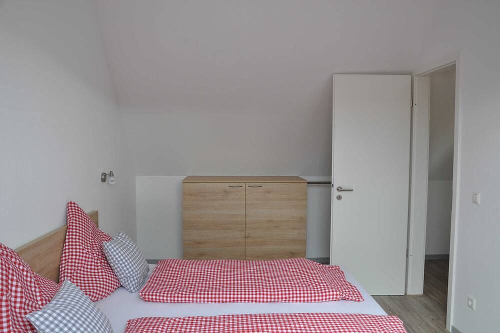 Ganze Wohnung, Ferienwohnung Trollinger - Ferienwohnung Vollert in Obersulm, Kurpfalz