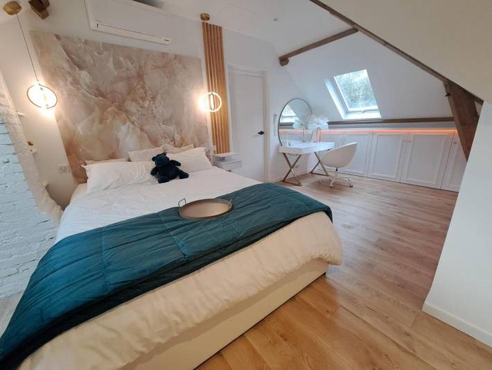 Chambre d’hôte pour 9 personnes, avec Terrasse ainsi que Jardin et Piscine dans Essonne - 2
