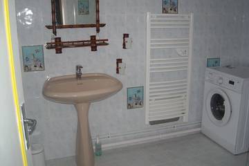 Chalet pour 6 Personnes dans Dun-les-Places, Parc naturel régional du Morvan, Photo 4