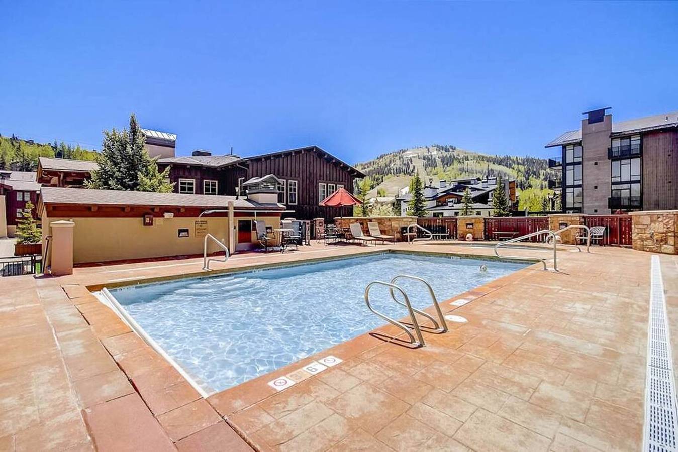 Entire apartment, Private Residence 3 in Park City in Uinta Wasatch Cache National Forest