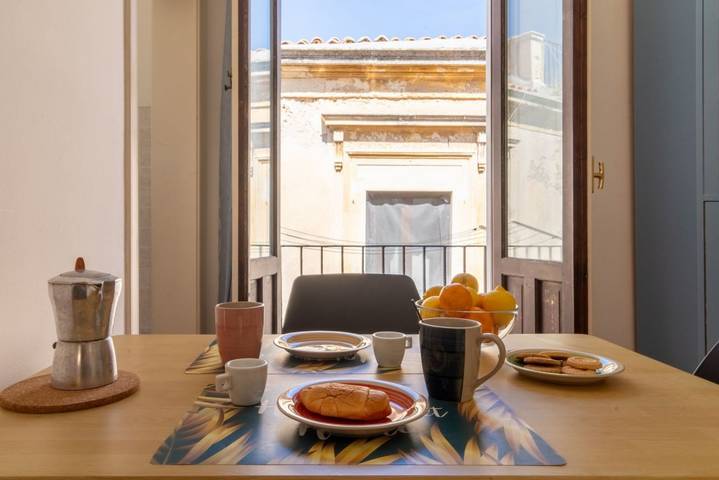 Appartamento intero, GuestHost - La Casa dei Mori - Ortigia Central Apartment in Ortigia, Siracusa