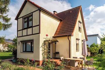 Ferienhaus für 6 Personen, mit Garten und Balkon in Koserow