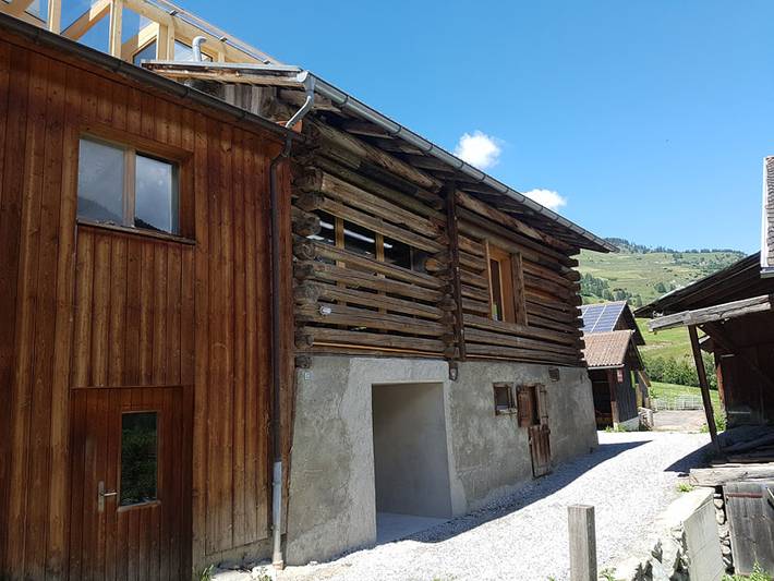 Ferienwohnung für 6 Personen, mit Balkon und Terrasse in Muntogna da Schons