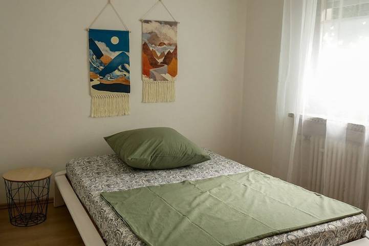 Ganze Wohnung, Großzügige Ferienwohnung am Rande des Pfälzer Waldes in Esthal, Saar-Nahe-Bergland