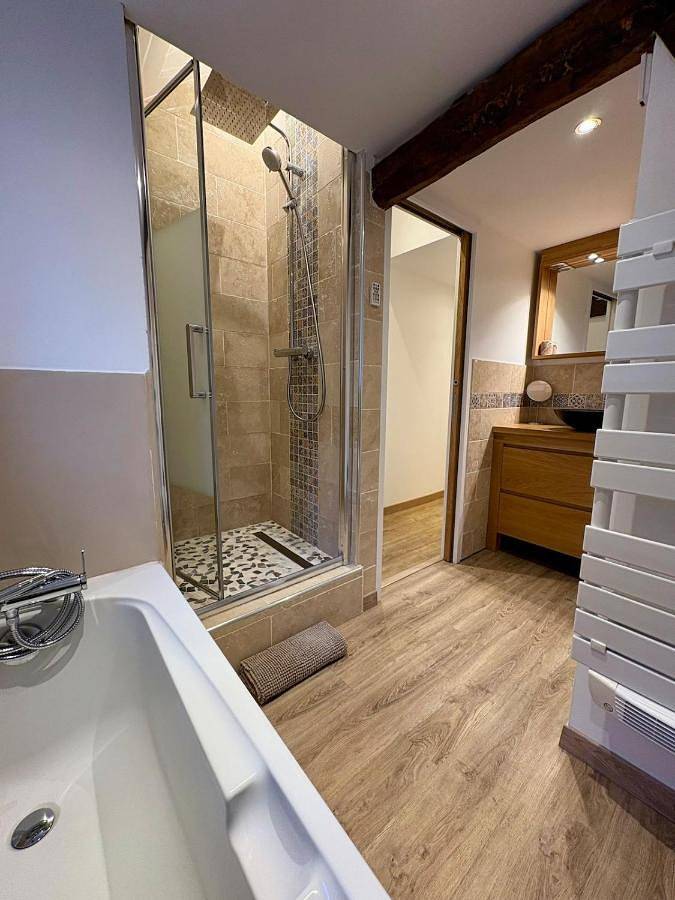 Location de vacances pour 3 personnes, avec vue et balcon, adapté aux familles à Sainghin-en-Mélantois - 3