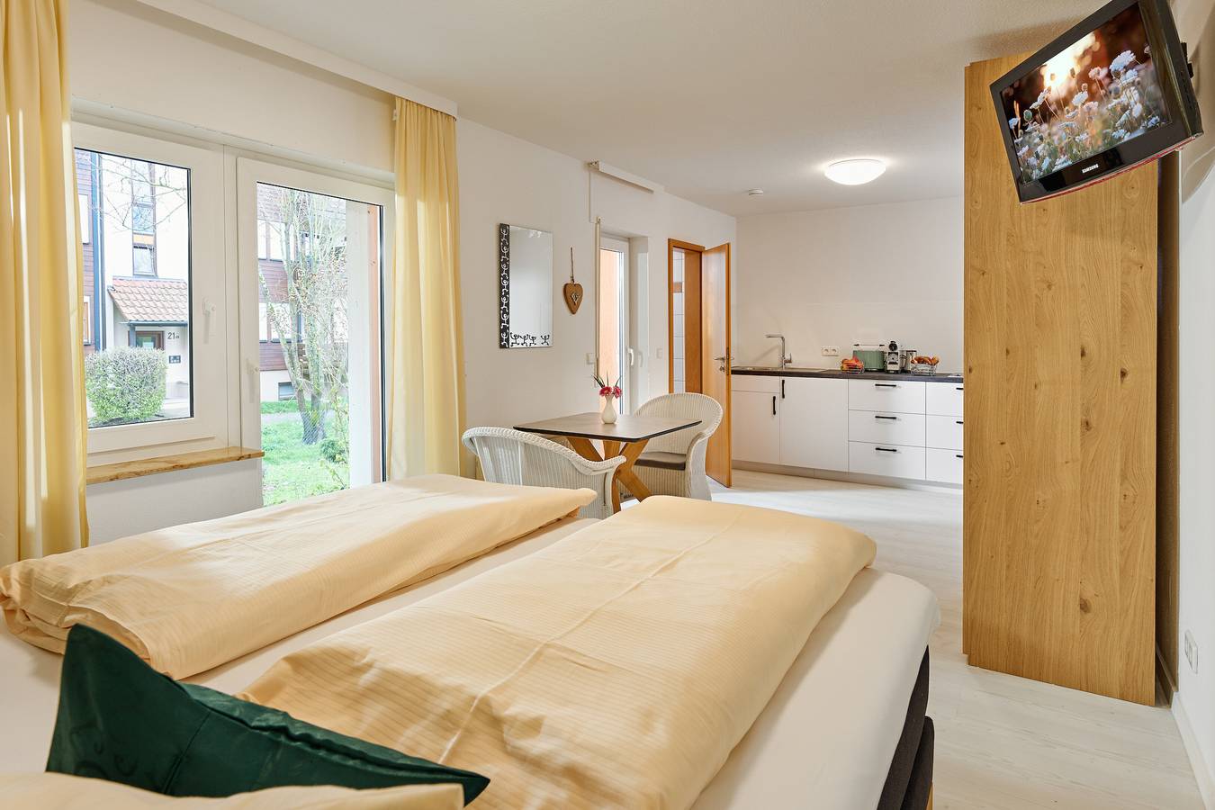 Ganze Ferienwohnung, Thermen Appartements Gabriela, Appartement 24 qm² in Bad Krozingen, Südschwarzwald