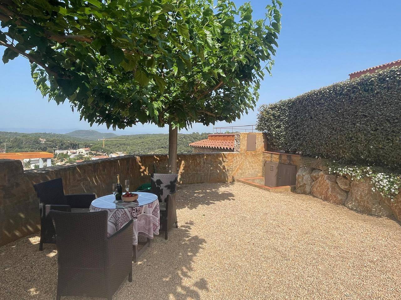 Maison avec piscine privée à 600m du centre de Begur in Centre Begur, Begur