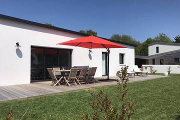 Gîte pour 6 personnes, avec jardin et terrasse dans Plage Kermor