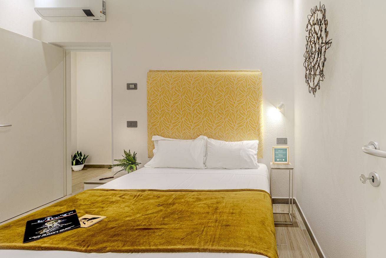 Artis Rooms - Suite Yellow in Villanova (Sardinia), Cagliari