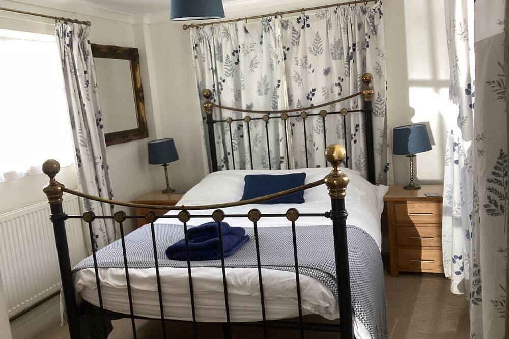 Private entrance, parking, peace and quiet within walking distance of the city in Norwich, Norfolk