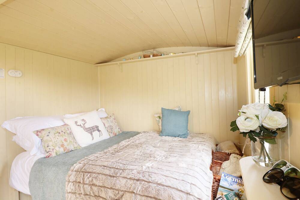 Willow, romantic, character holiday cottage in Wadebridge in Cornwall