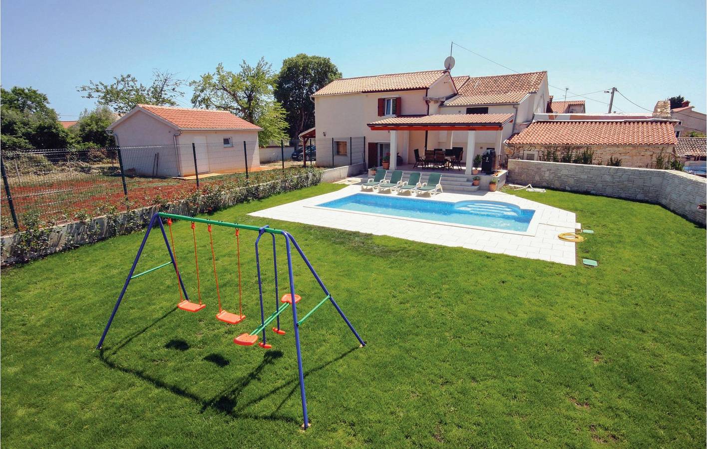 Ferienhaus für 6 Personen mit Terrasse in Peruski, Südküste Istrien