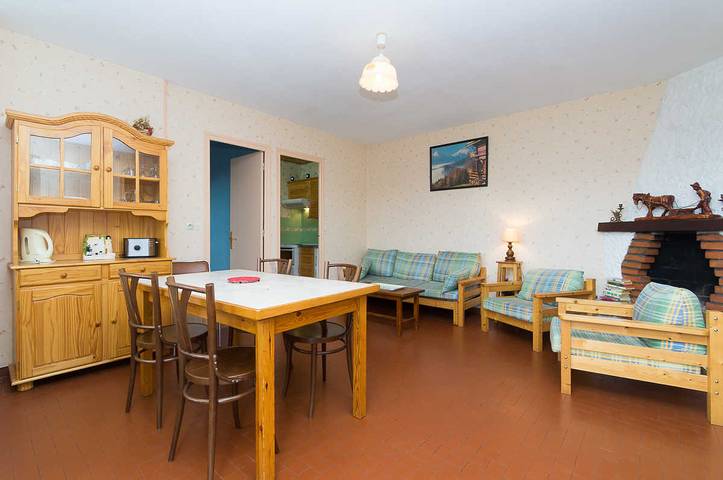 Encantadora casa rural con aparcamiento, TV, jardín e Internet, cerca de remontes y pistas de esquí in Lans-en-Vercors, Parc naturel régional du Vercors