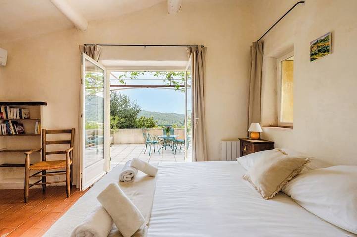 Location de vacances pour 10 personnes, avec jardin à Suzette - 3