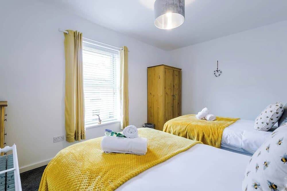 Modern house, city centre, perfect for groups! in Chester, Cheshire West and Chester