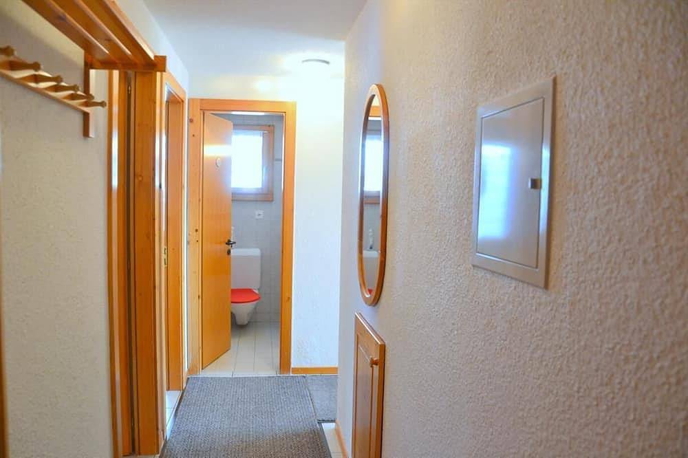 Ganze Wohnung, Aussen: 3-Zimmer-Wohnung in einem kleinen Gebäude in Chandolin, für 4-6 Personen, Balkon mit Gartenm in Chandolin, Anniviers