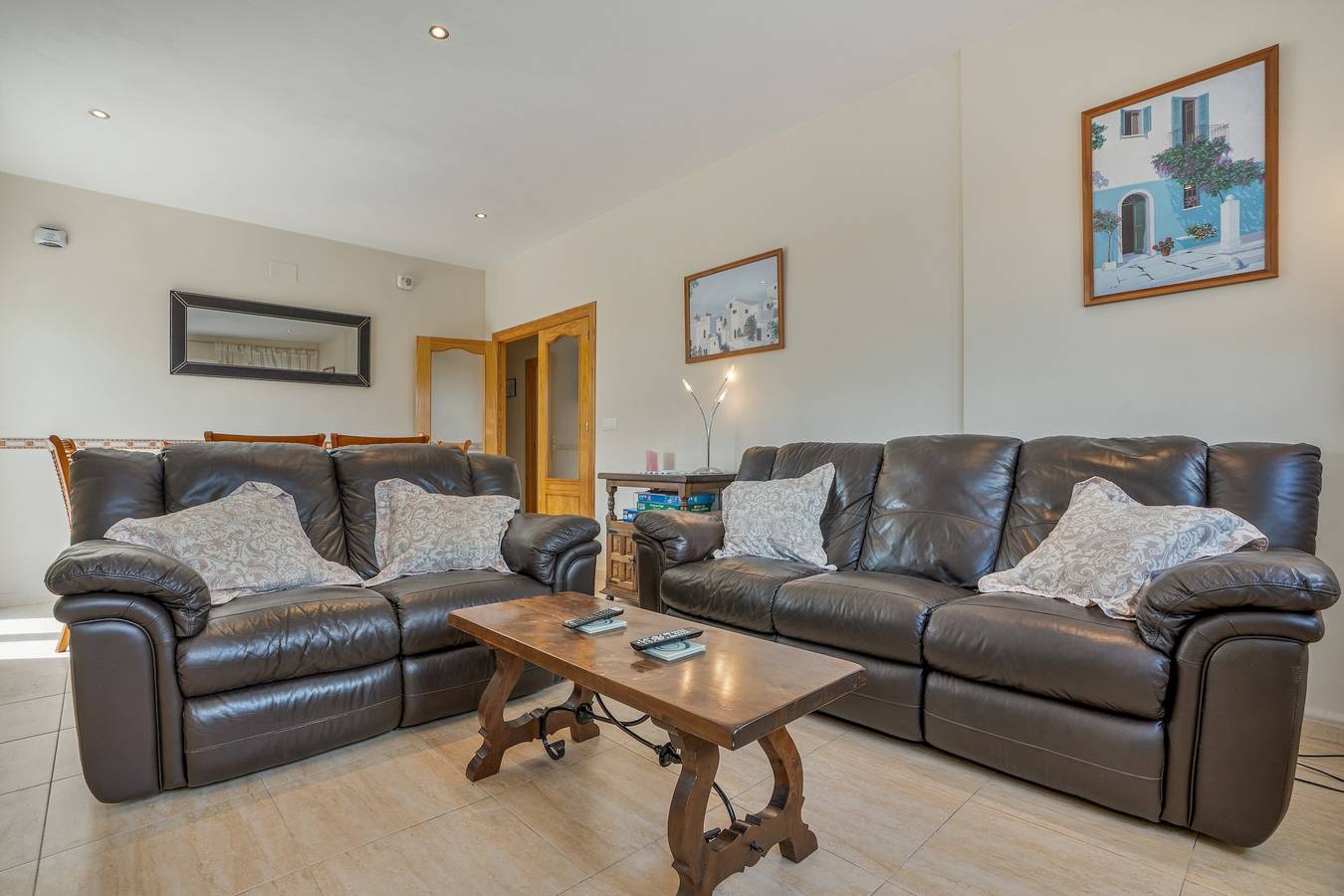 Villa "Vista De Las Colinas" con vistas a la montaña, piscina privada y Wi-Fi in Zurgena, Provincia de Almería