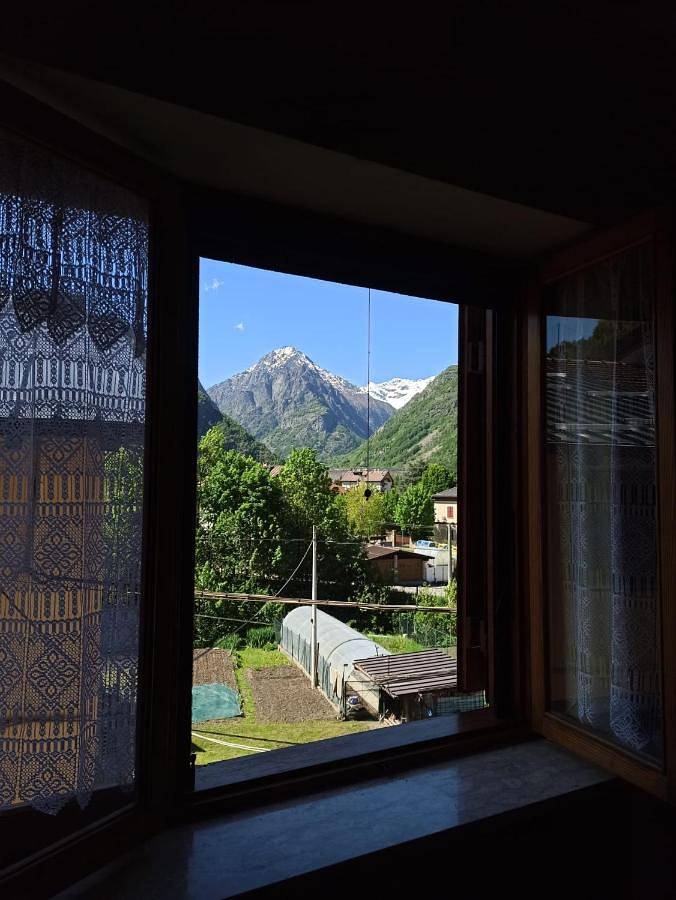 Gîte pour 8 personnes, avec balcon et vue à Entracque