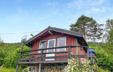 Ferienhaus für 4 Personen, mit Garten und Ausblick sowie Terrasse, kinderfreundlich in Tingvoll
