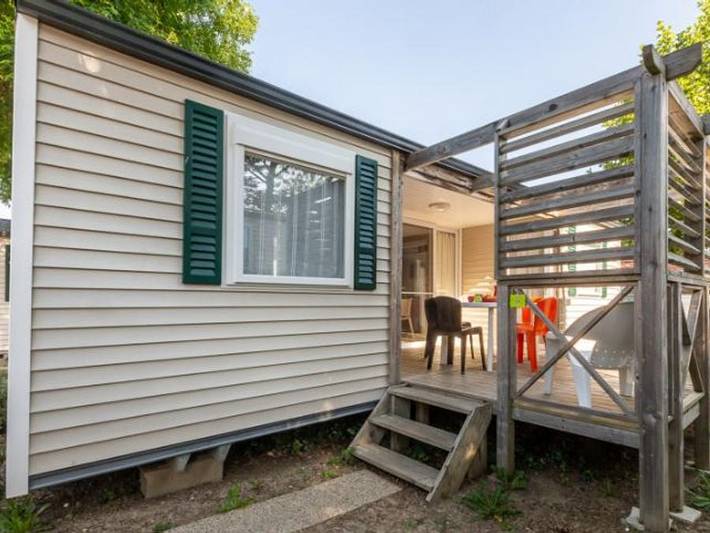 Camping Les Alouettes - Mobilheim 5 personen - Exzellenz + 2 Badezimmer in La Chaize-Giraud, Loire-Tal