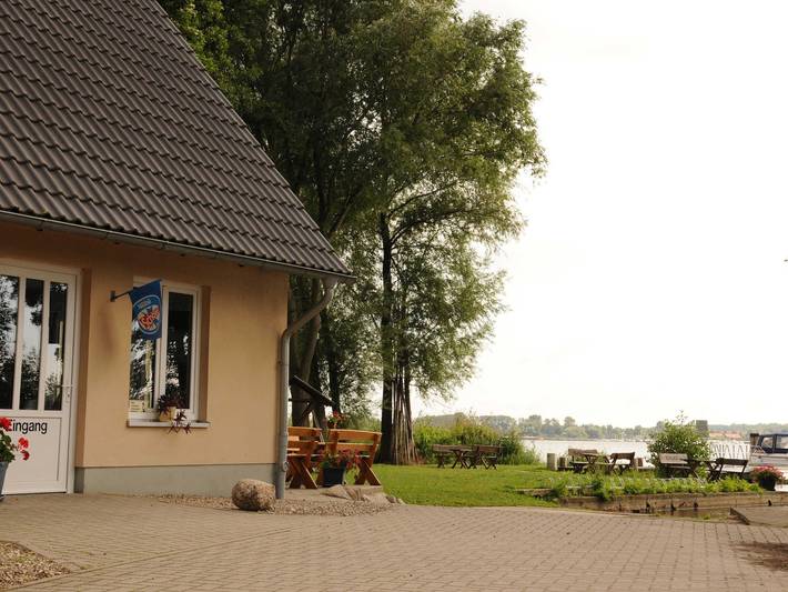 Ferienwohnung für 4 Personen, mit Garten und Seeblick in Vipperow - 3