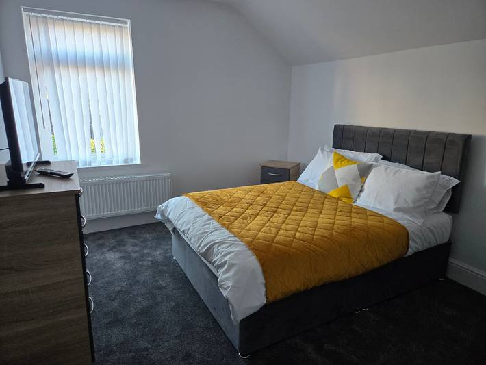 Apartment for 2 people, with garden in Bedford