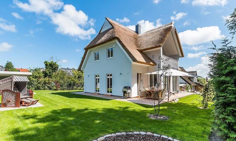 Ferienhaus für 6 Personen, mit Ausblick und Garten sowie Sauna und Seeblick