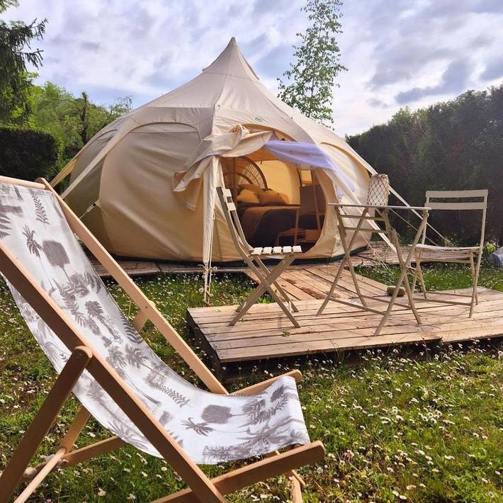 Camping pour 2 personnes, avec jardin et vue dans le Vercors