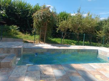 Gîte pour 6 personnes, avec vue ainsi que terrasse et piscine dans Charny-Orée-de-Puisaye