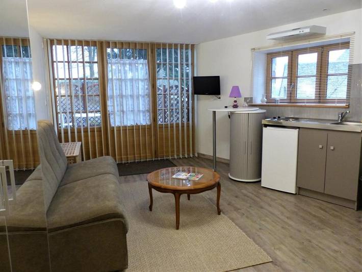 Gîte pour 2 personnes, avec vue et jardin à Locquénolé - 3