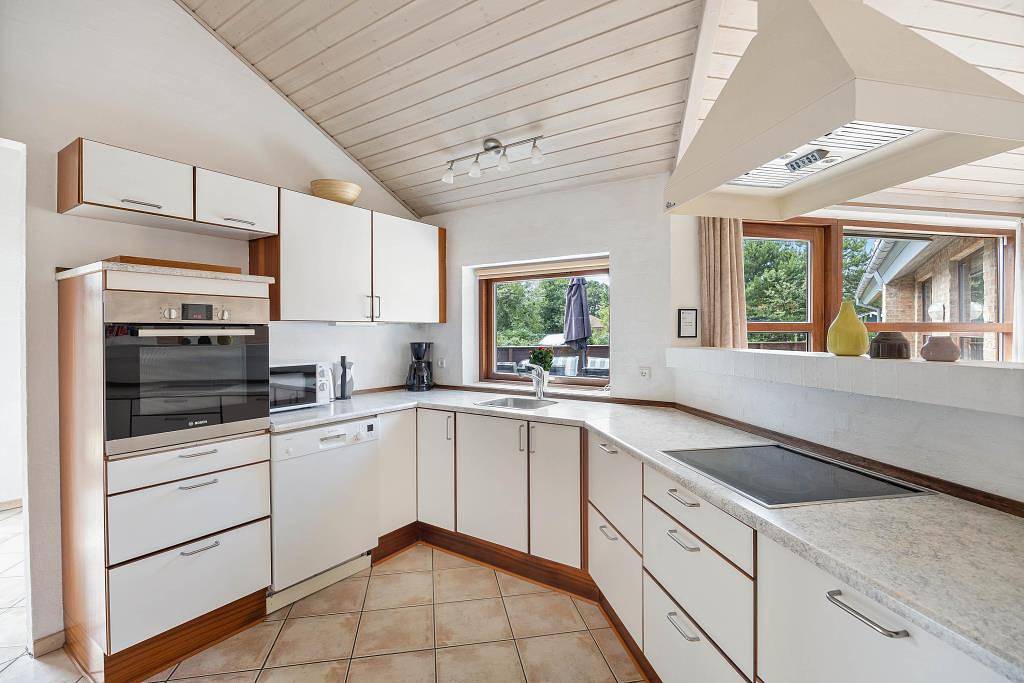 Luxury holiday home with swimming pool, sauna and hot tub in Blåvand in Blavand, Varde Region