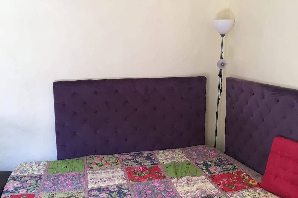 Charming village house with every comfort and pool in Puisserguier, Béziers region