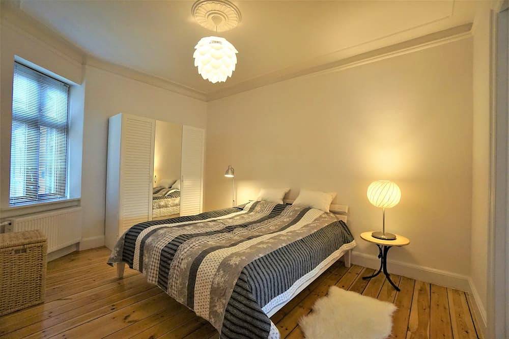 Ganze Wohnung, Meerblick-Apartment im Herzen von Stege in Stege, Schwedische Ostsee