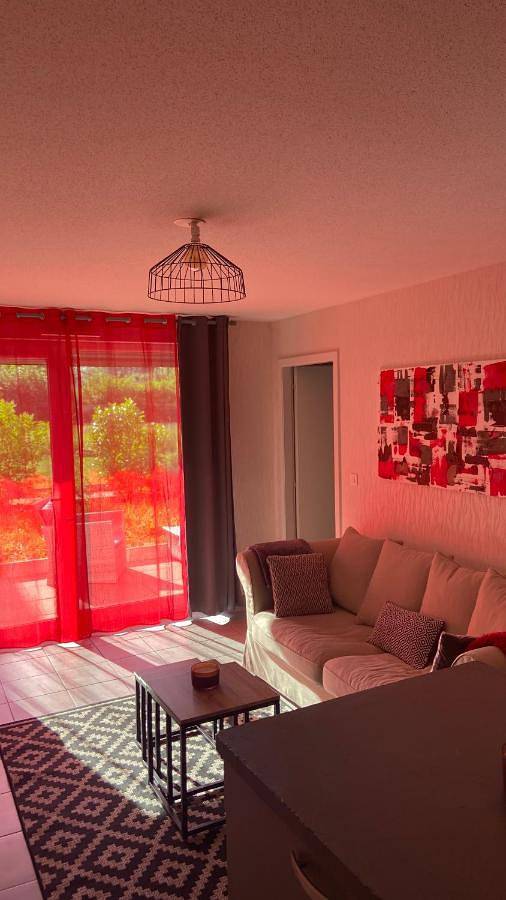 Appartement entier, One-Bedroom Apartment in Bischheim, Région de Strasbourg